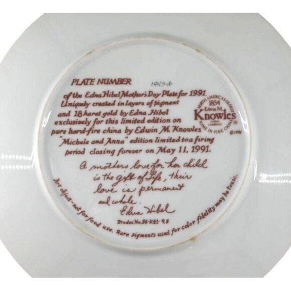 Vintage Edna Hibel Mother's Day 1991 Plate. Titled "Michele and Anna". - Picture 2 of 2